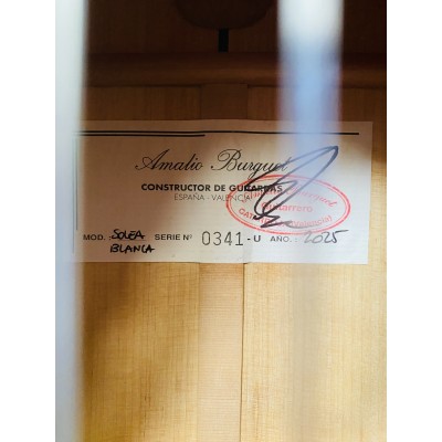 Guitarra de Amalio Burguet modelo SOLEA BLANCA