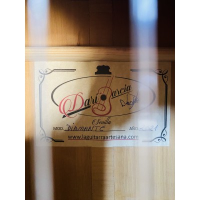 Guitarra de Darío García modelo Diamante