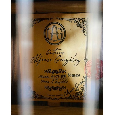 Guitarra Artesana Flamenca Alfonso González modelo Luthier Negra