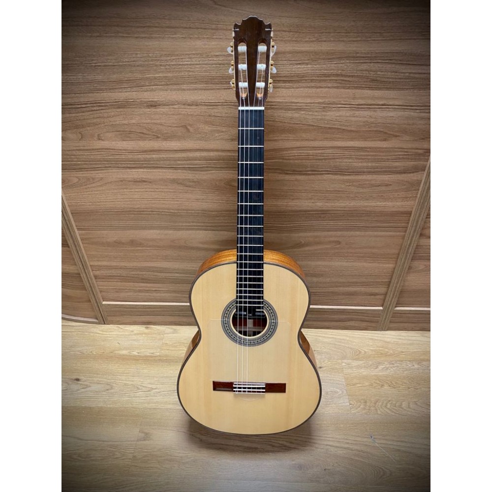 Alfonso González Granada Sapelly tapa de Abeto