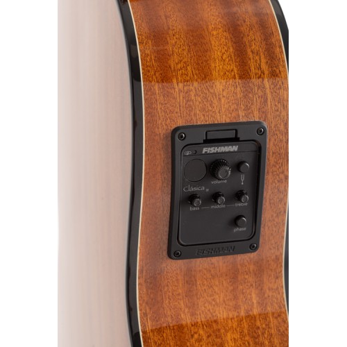 GUITARRA CLÁSICA ADMIRA A2 ELECTRIFICADA CON FISHMAN SERIE ARTESANÍA