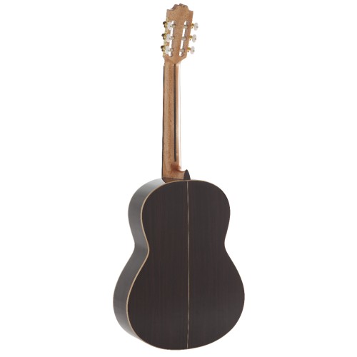 GUITARRA CLÁSICA ADMIRA A8 ELECTRIFICADA CON FISHMAN SERIE ARTESANÍA