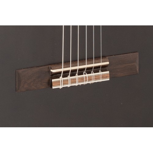 GUITARRA CLÁSICA ADMIRA LUNA SERIE ESTUDIO CUTAWAY ELECTRIFICADA FISHMAN