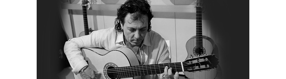 Guitarrista Antonio Carrión | La Guitarrería