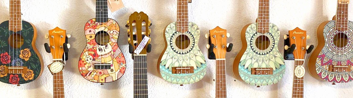 Comprar Ukelele Online al Mejor Precio | La Guitarrería