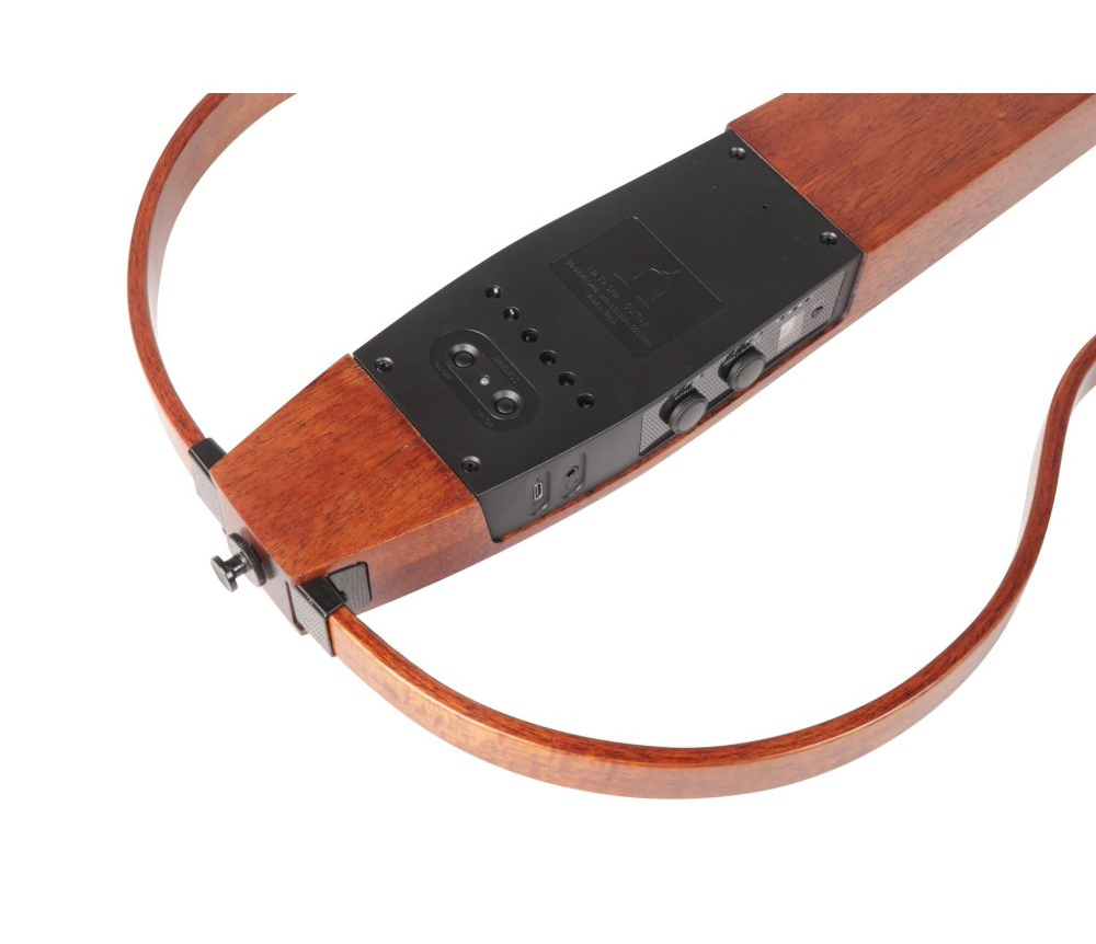 guitarra-clasica-de-viaje-natashla-guitarreria-sevilla